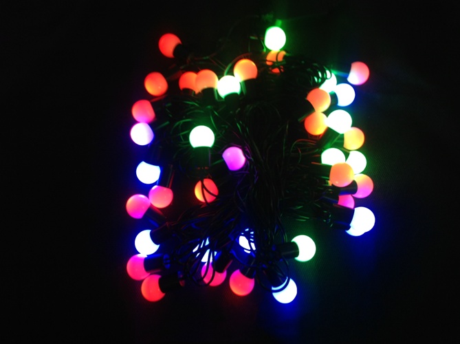 day-den-chop-trang-tri-noel-1