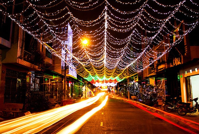 Sưu tầm các địa điểm trang trí Noel đẹp ở Sài Gòn