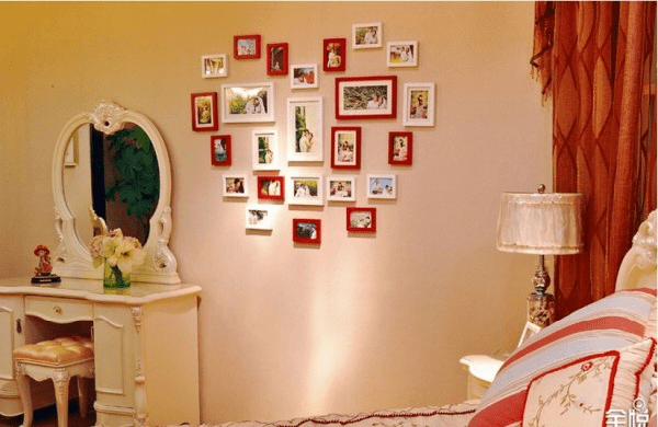 Những bộ khung tranh trang trí dành cho phòng ngủ