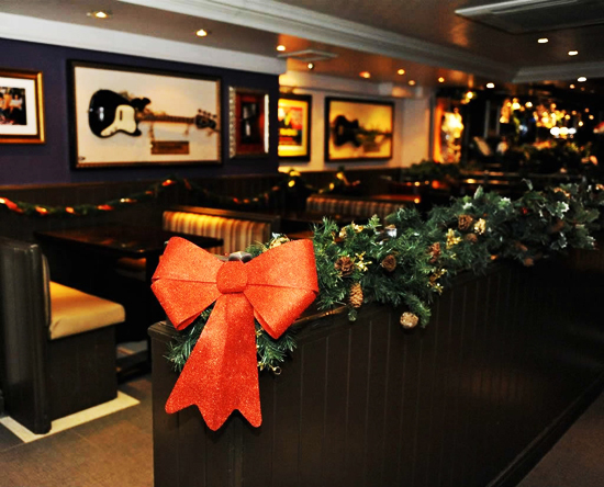 trang-tri-noel-quan-cafe-2