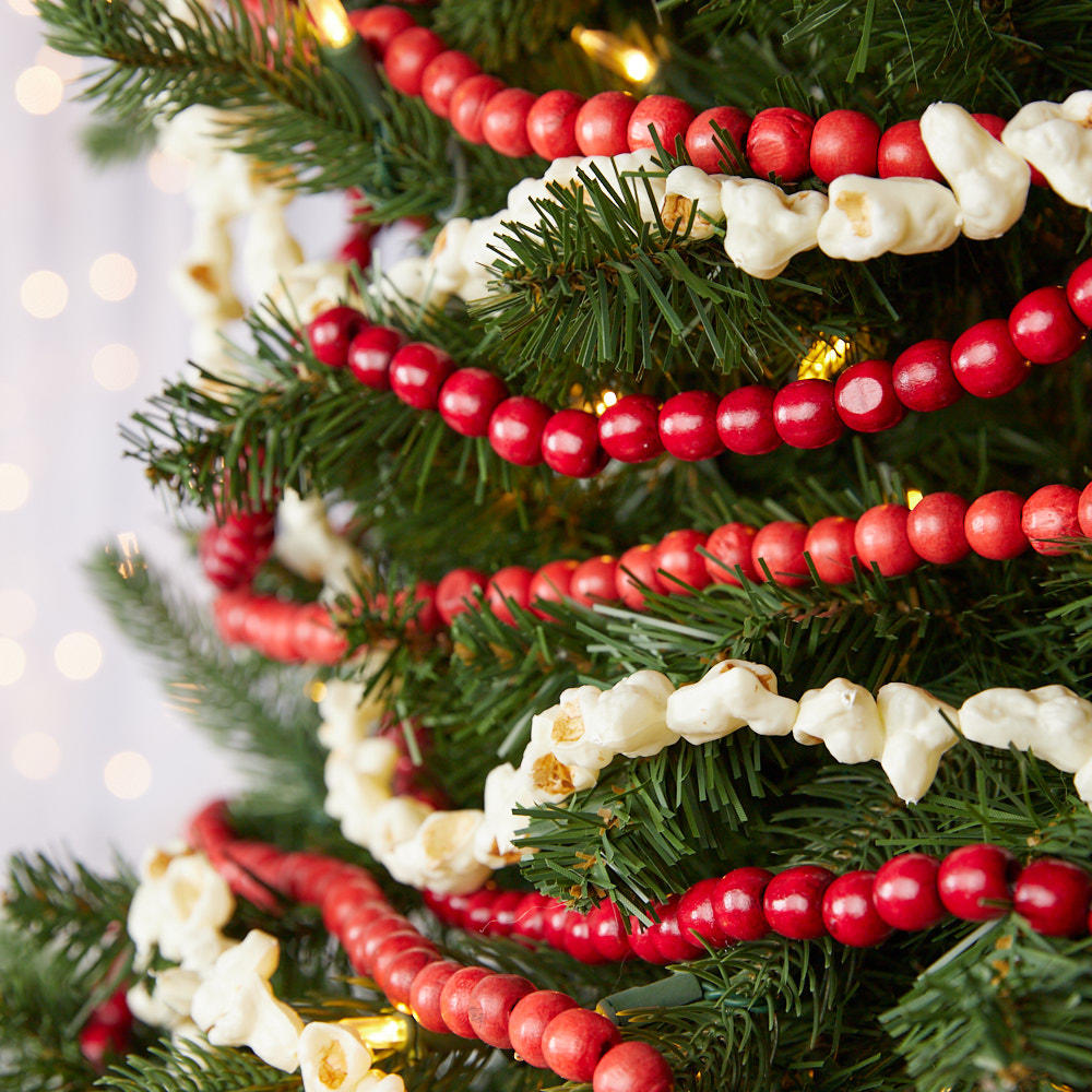 trang trí noel với bỏng ngô